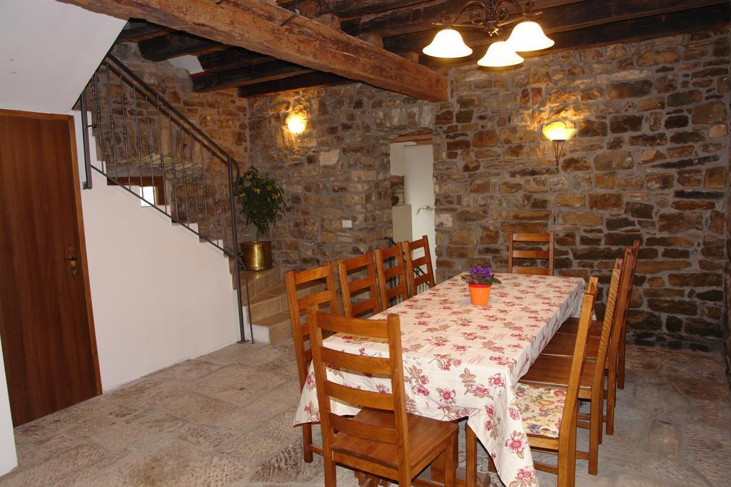 Oprtalj Villa Letizia חדר תמונה